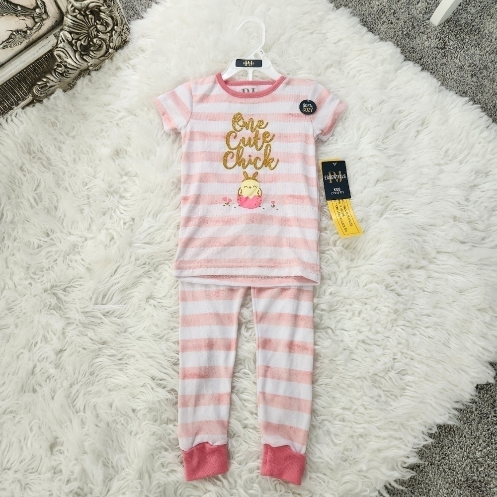 PJ Essentials Soft Girls pajama set. Size 4T. New.
